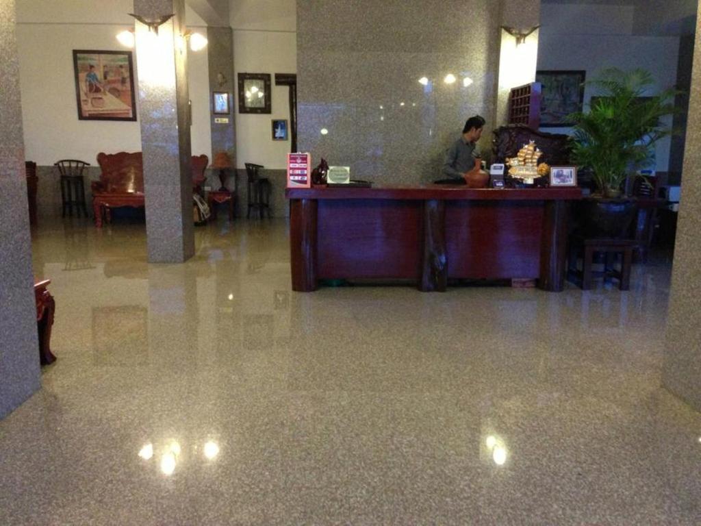 Pakse Mekong Hotel Kültér fotó