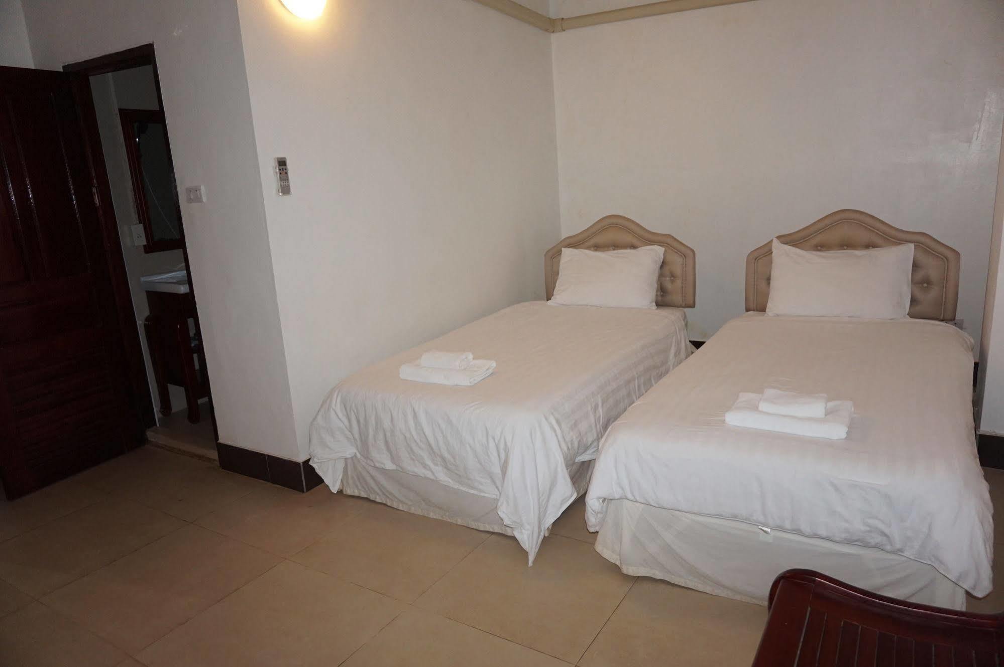 Pakse Mekong Hotel Kültér fotó