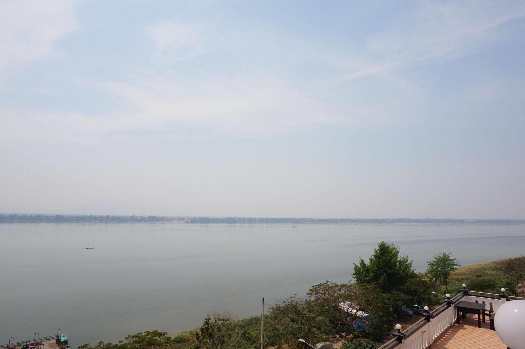 Pakse Mekong Hotel Kültér fotó